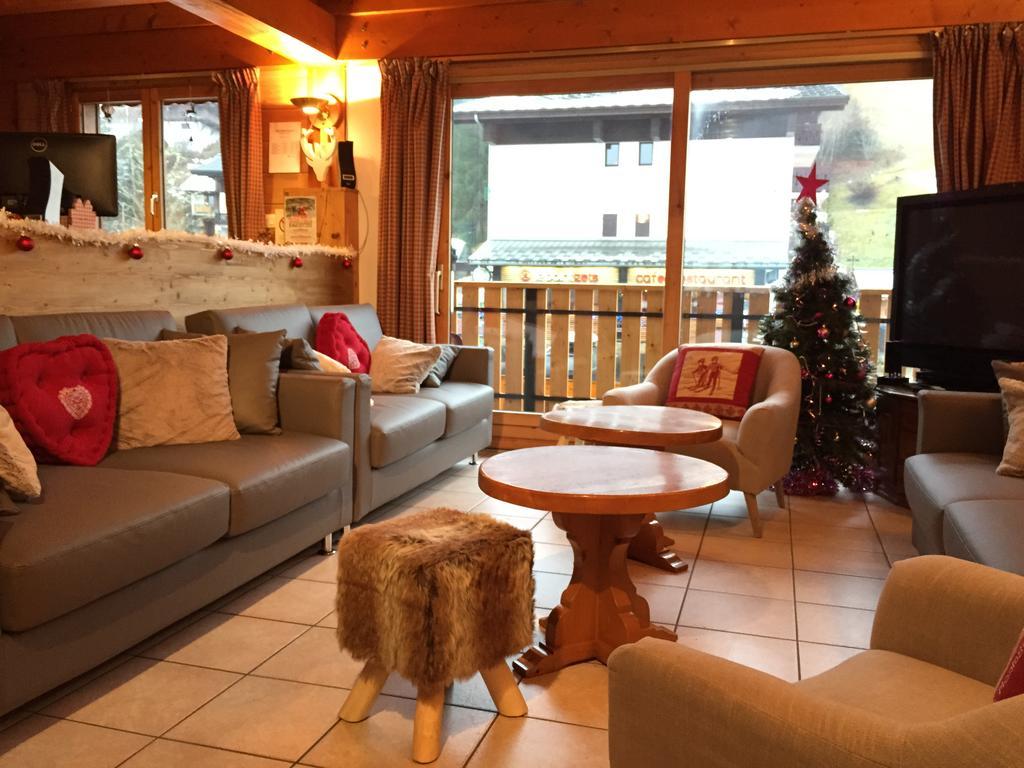 Chalet Hotel Aiguille Blanche Logis เลส์เฌต์ ภายนอก รูปภาพ