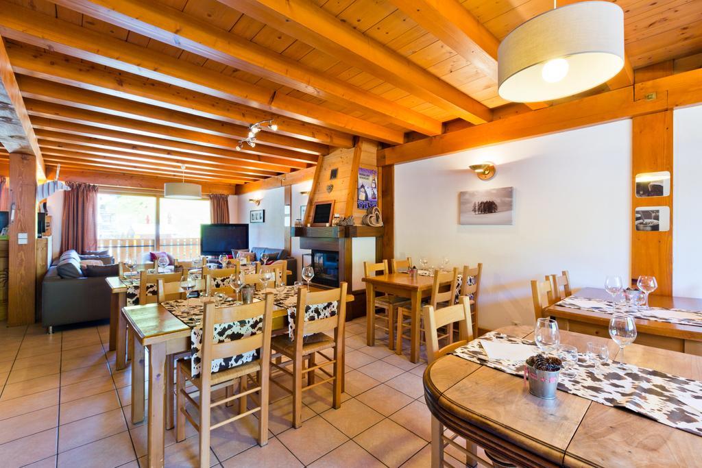 Chalet Hotel Aiguille Blanche Logis เลส์เฌต์ ภายนอก รูปภาพ